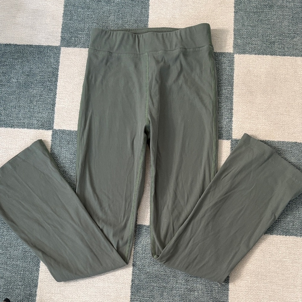 Outdoor Voices ribbed Light Green Active Leggings